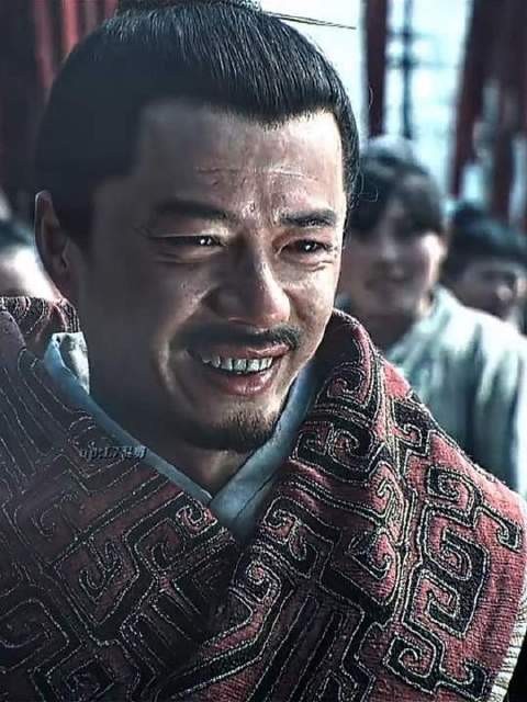 “韩信荣归故里，报答一饭之恩”