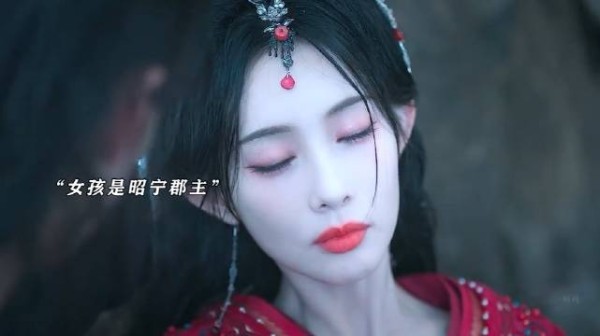 太子殿下在河边救下昭宁郡主,爱情的齿轮从此转动