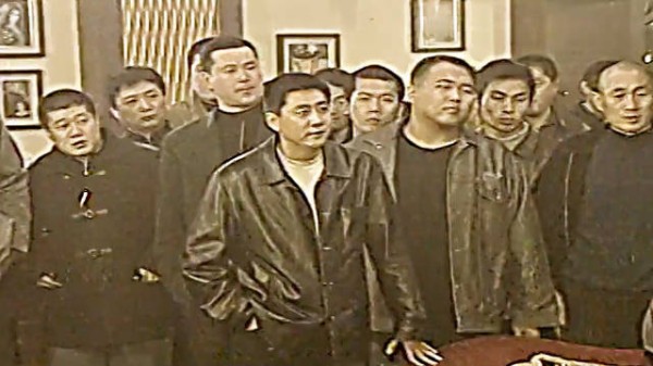 东北黑道教科书级别,不想演的,后面小弟绝对狠人!