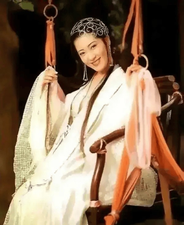 《金瓶梅》电影中的女性命运:被欲望与权力裹挟的悲剧史诗