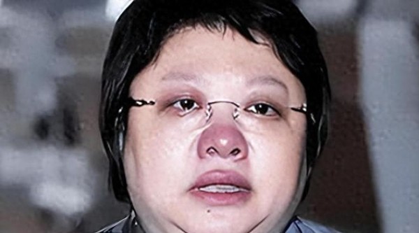 面子里子全丢光!周星驰新片8小时票房破千万,王心凌上演"走面"