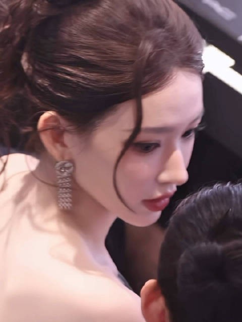 优越的头骨 顶美!@程潇