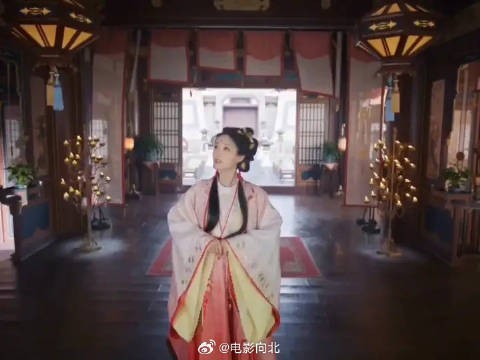 桐式共情力拉满,观众能透过表演体会范云散尽家财办学堂的赤诚
