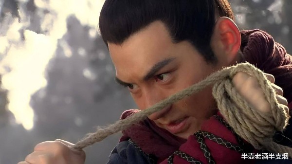 武松与栾廷玉再打下去，就会有一人被擒斩，李逵跳出来搅局救了谁？