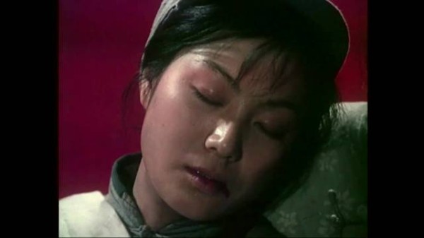 失散兄妹战火中相认并肩抗敌