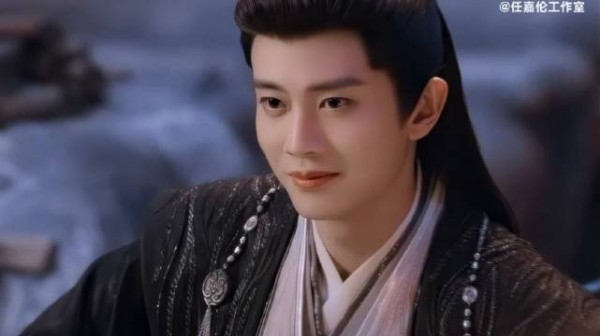 任嘉伦新剧佳偶天成演绎陆千乔获粉丝表白