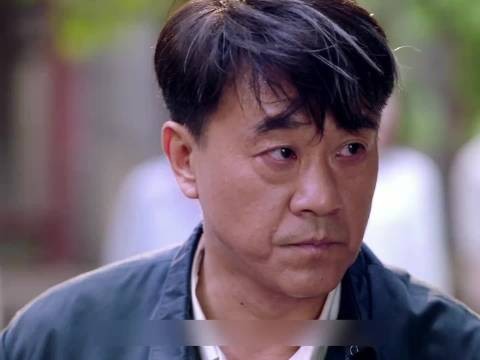 养子身世藏秘密,养父劈刀护子破局