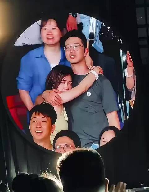 这女的很容易上头的呀,但话又说回来,爱与不爱真的很明显!