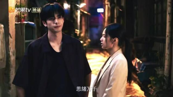 陈异饭局暗示初恋身份，六年偏爱酸涩未减