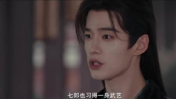 何与晒背肌求何润东指点，两人欲健身PK
