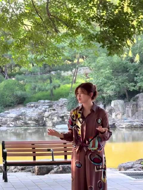 陈妍希李斯丹妮录制我家那闺女,陈妍希脚伤痊愈