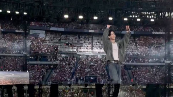 听到JUMP的柾国 超开心哈哈 260717 BTS世巡 巴黎演唱会Day1 