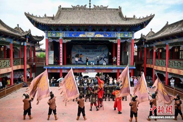 世界媒体兰州行:访古韵山水 品烟火陇味