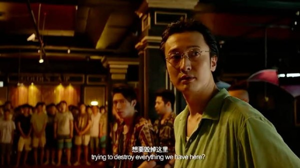 女销冠逃跑被二当家抓,因颜值高被对方爱上,计划让她逃跑!