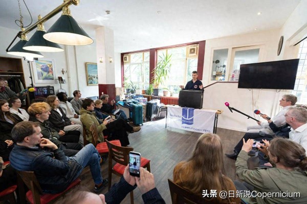 10欧元起拍:汉堡海员之家清出25个神秘行李箱,装的东西让人傻眼