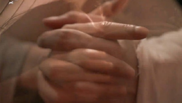 为什么看到陈异苗靖幸福的生活会忍不住流泪呢,两个小苦瓜终于好起来了