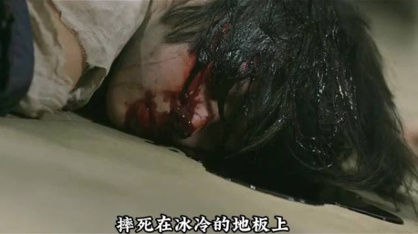 孤身潜伏废墟,用生命吸引全部火力为教堂女孩换取生机