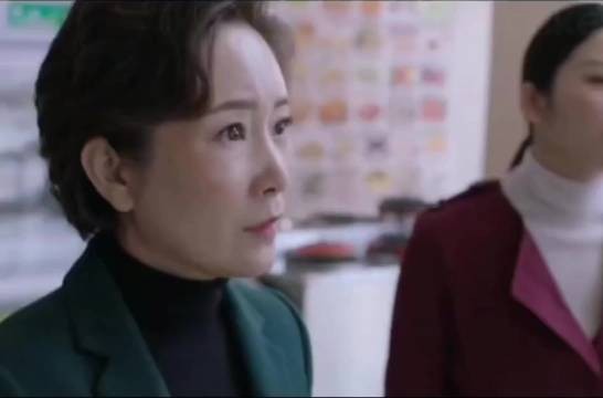 郭京飞边吃边哭戏封神,破碎感拉满教科书级演技