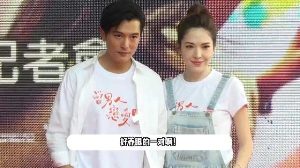 偶遇邱泽许玮甯逛夜市,戴情侣帽十分甜蜜,男帅女美如偶像剧
