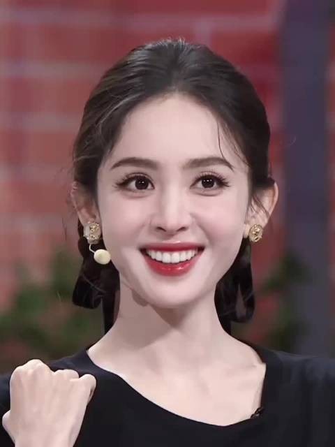 大美女完全不需要美颜的好吗,这张脸就是如此权威!