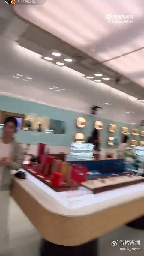喻言合伙人直播正在进行中,很忙碌也要和大家多聊聊,大家快看过来!