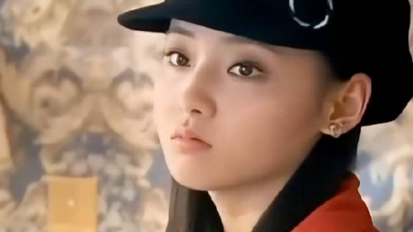 小时候哪懂什么绿茶, 只觉得她们一出场就惊艳了全剧!