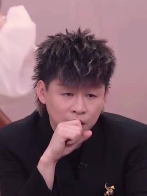 胡彦斌听歌后询问王源词曲作者,成为雪崩头号野生宣传员
