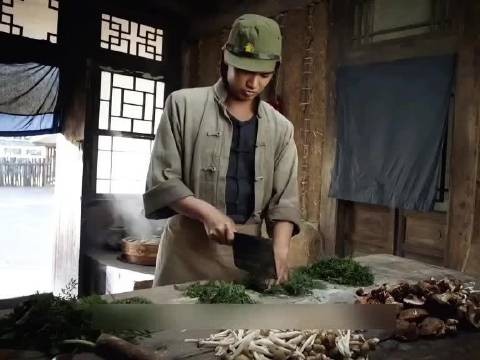 小伙利用毒蘑菇让鬼子全军覆没