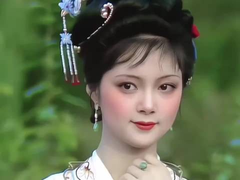 笑死！步摇是用来端正仪态的，不是用来打脸的！