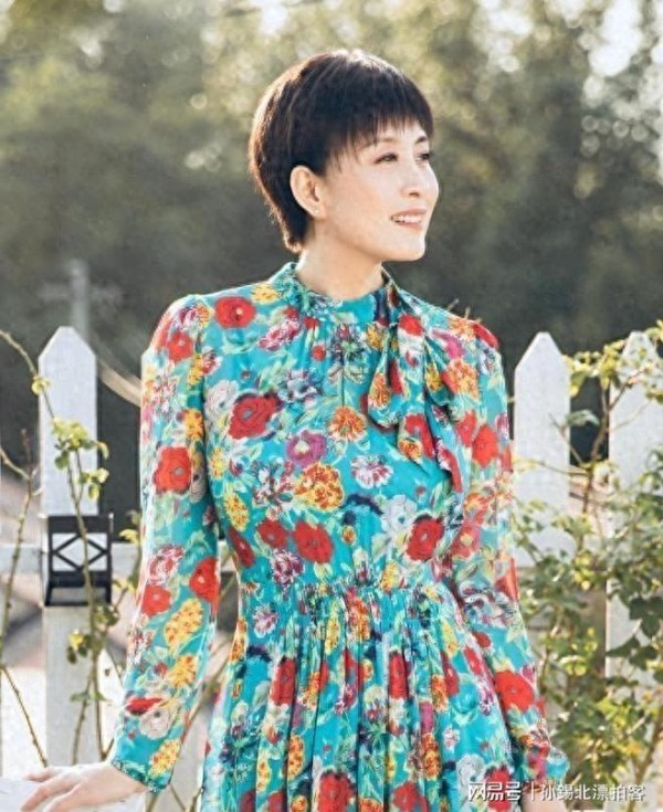 原来他们是两口子,低调拍戏,都是国家一级演员,如今丁克也幸福