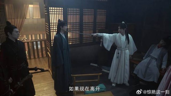 旺福被杀,方多病怀疑李莲花是凶手,持刀要抓他回宗门