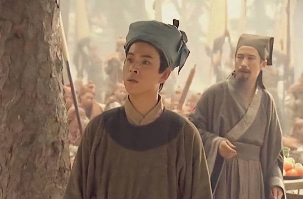 难怪水浒中,只有武松燕青柴进等12人得到善终,原来是有高人指点