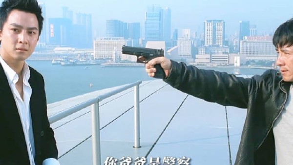 《新警察故事》中儿子举枪对准父亲,因亲情卸下子弹