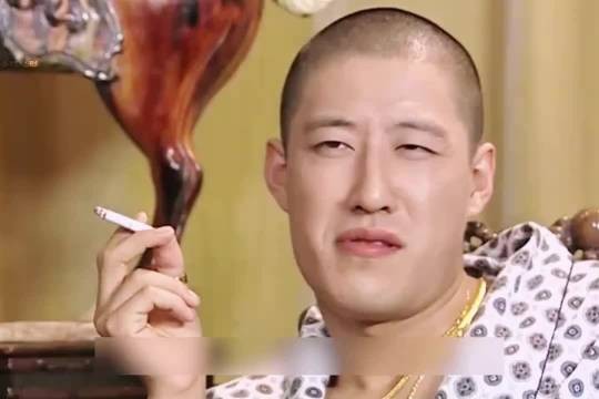 男子找朋友借钱后遇意外