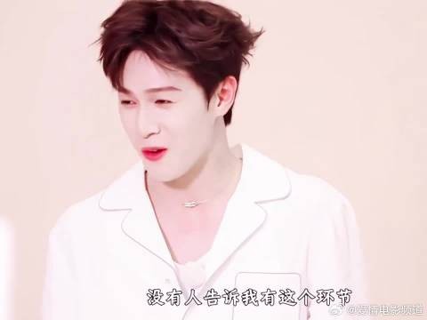 老婆要撕我 ：怎么办宠着呗