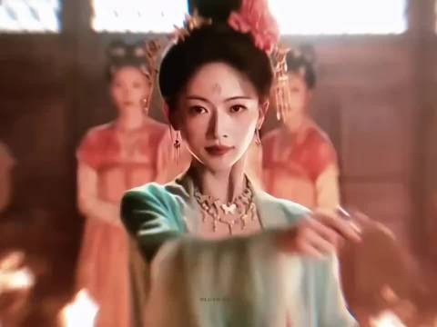 吴谨言古偶怼脸镜头出彩，女状元形象立住