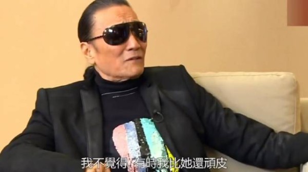 谢贤对伴侣坦荡大方，出钱支持深造心态年轻
