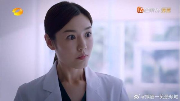 凌霄向心上人告白,女同事得知他妹李尖尖,觉得自己好蠢