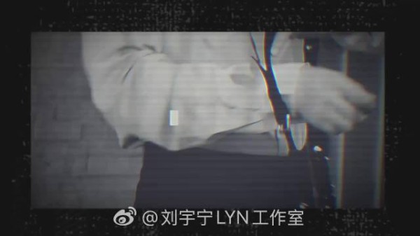 阴影是光的影子，你转身时，它就成了追着你的暖