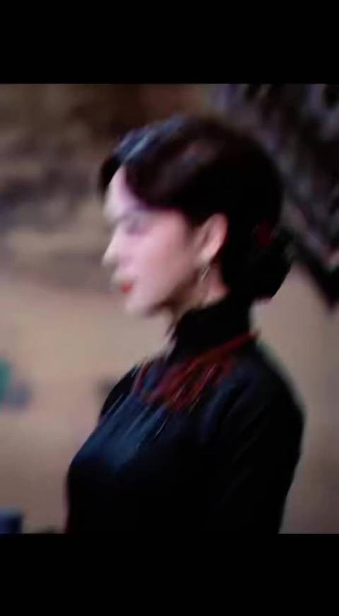 九门唯一女当家不好演,要温婉要狠厉要清冷要杀伐,但陈瑶身上有那股劲