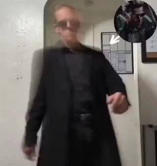 威 斯 克 躲 闪 摇 ( X narfeyeron)