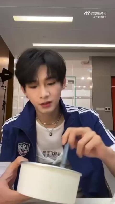 听完剧透有点好奇,成品舞台到底是什么质感