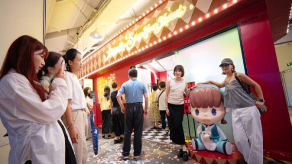 打卡上海文化广场快闪店:“剧女”也有自己的“痛店”了