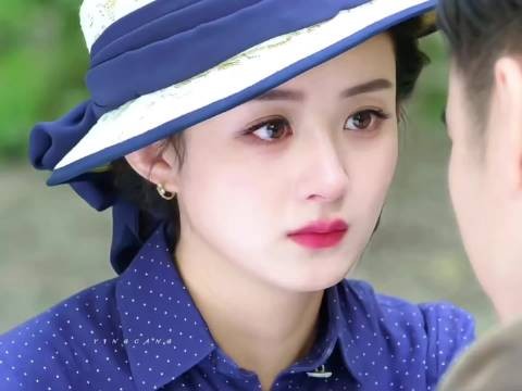 被爱的都有恃无恐 |赵丽颖|胭脂