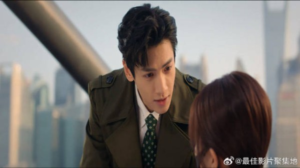 白鹿为进入MH，答应总裁的奇葩考核，结果却尴尬了