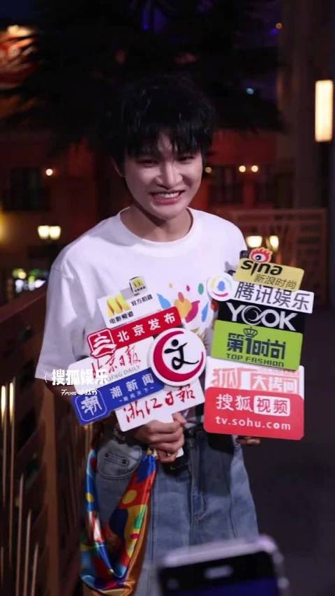 不儿,周深怎么能唱那个“OMG你吓到我了”都这么好听啊!