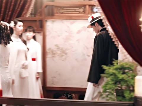吴老狗与霍仙姑摸手，霍家祖训“永不信旁人”引热议
