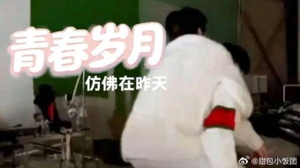 你觉得我现在能背得动你啊弟弟长大了,哥哥背不动了
