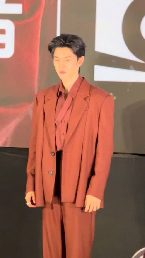 陈哲远手势舞solo你给打几分？