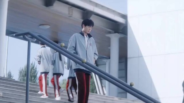 “真正的少女心事,是友谊的飘忽不定” 天才女友